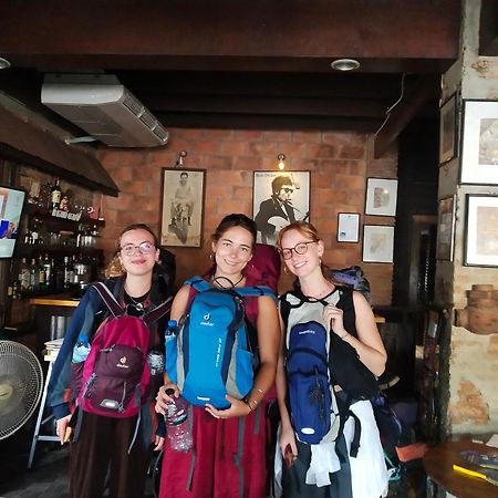 Brickhouse Ayutthaya Guesthouse Est 1986 Luaran gambar