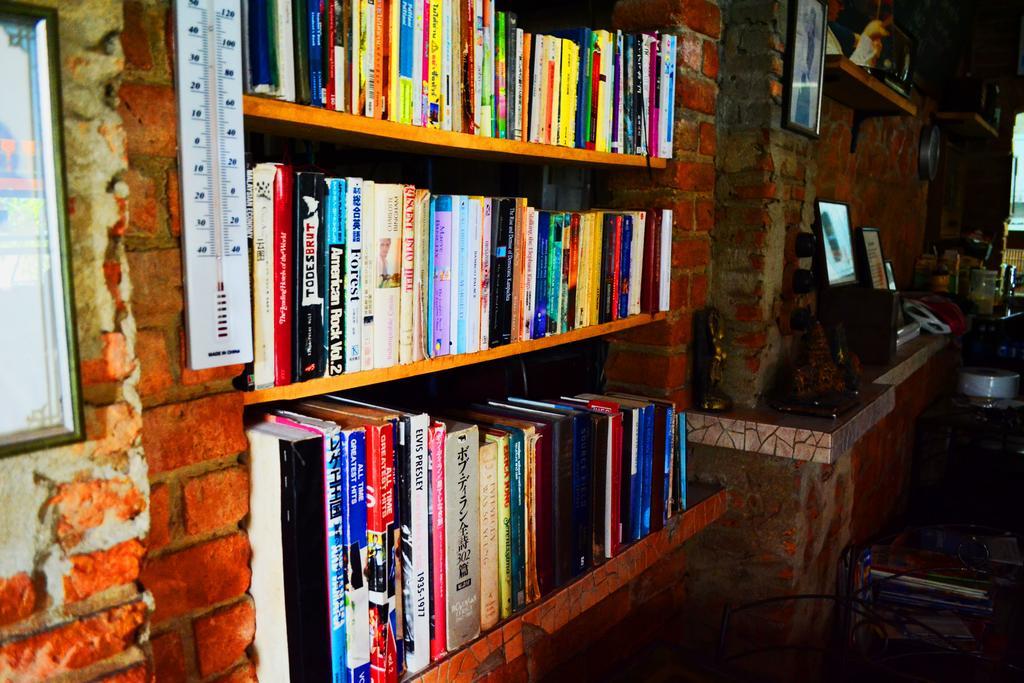 Brickhouse Ayutthaya Guesthouse Est 1986 Luaran gambar