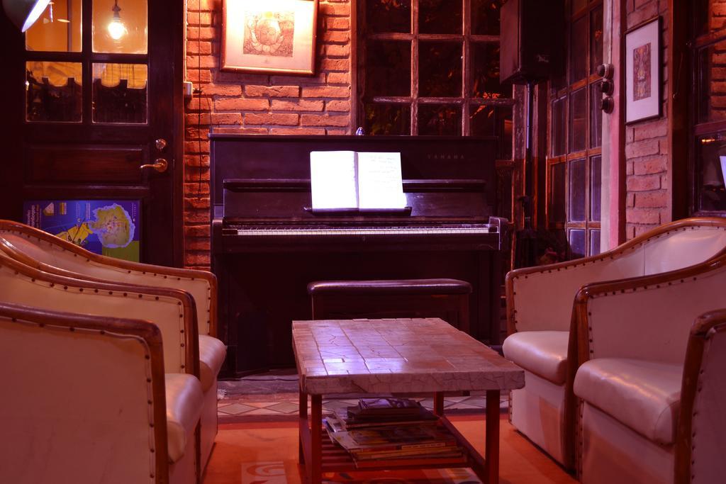 Brickhouse Ayutthaya Guesthouse Est 1986 Luaran gambar