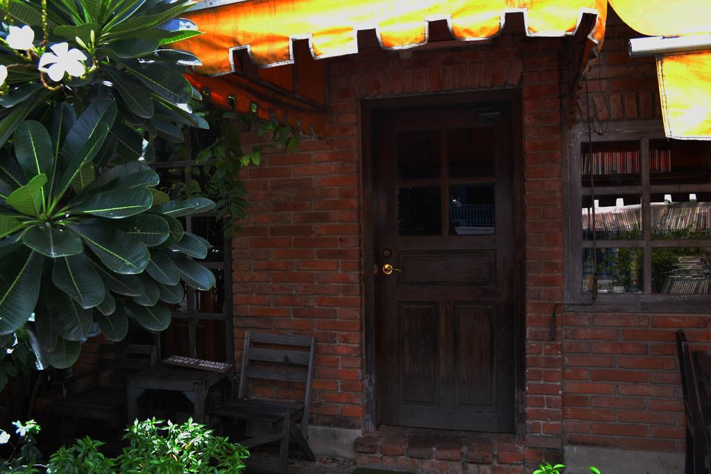 Brickhouse Ayutthaya Guesthouse Est 1986 Luaran gambar