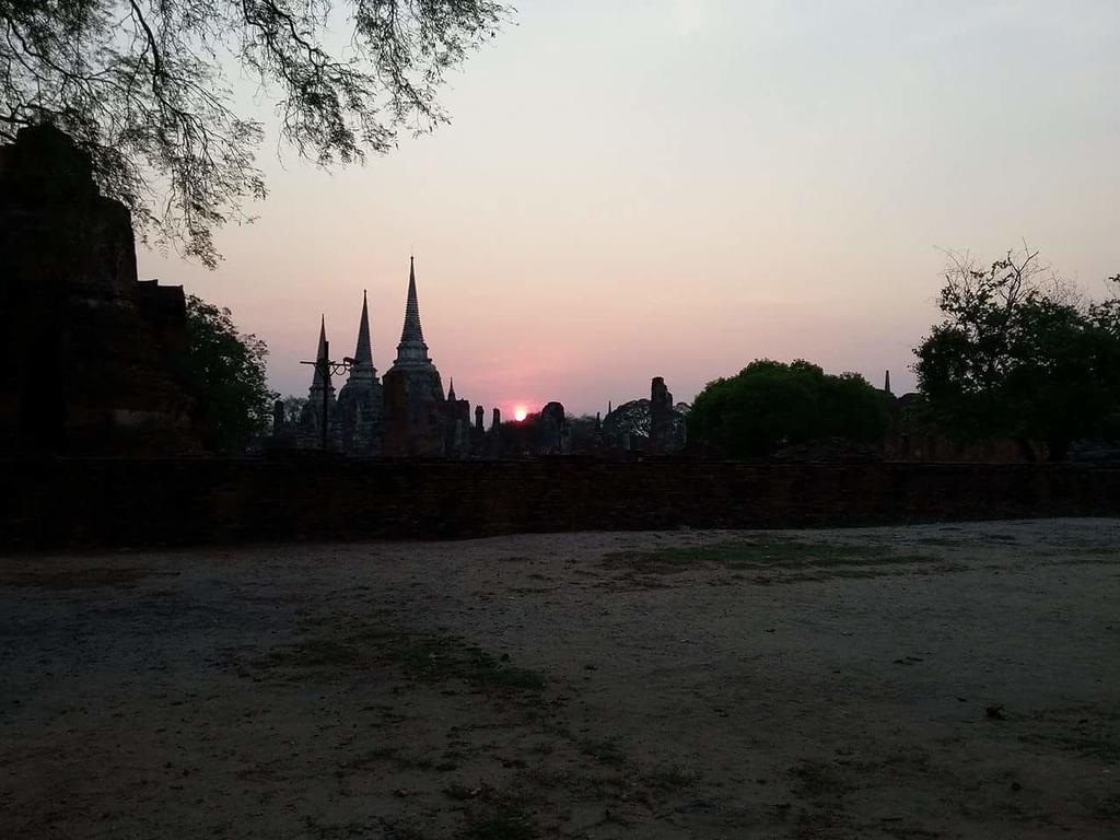 Brickhouse Ayutthaya Guesthouse Est 1986 Luaran gambar