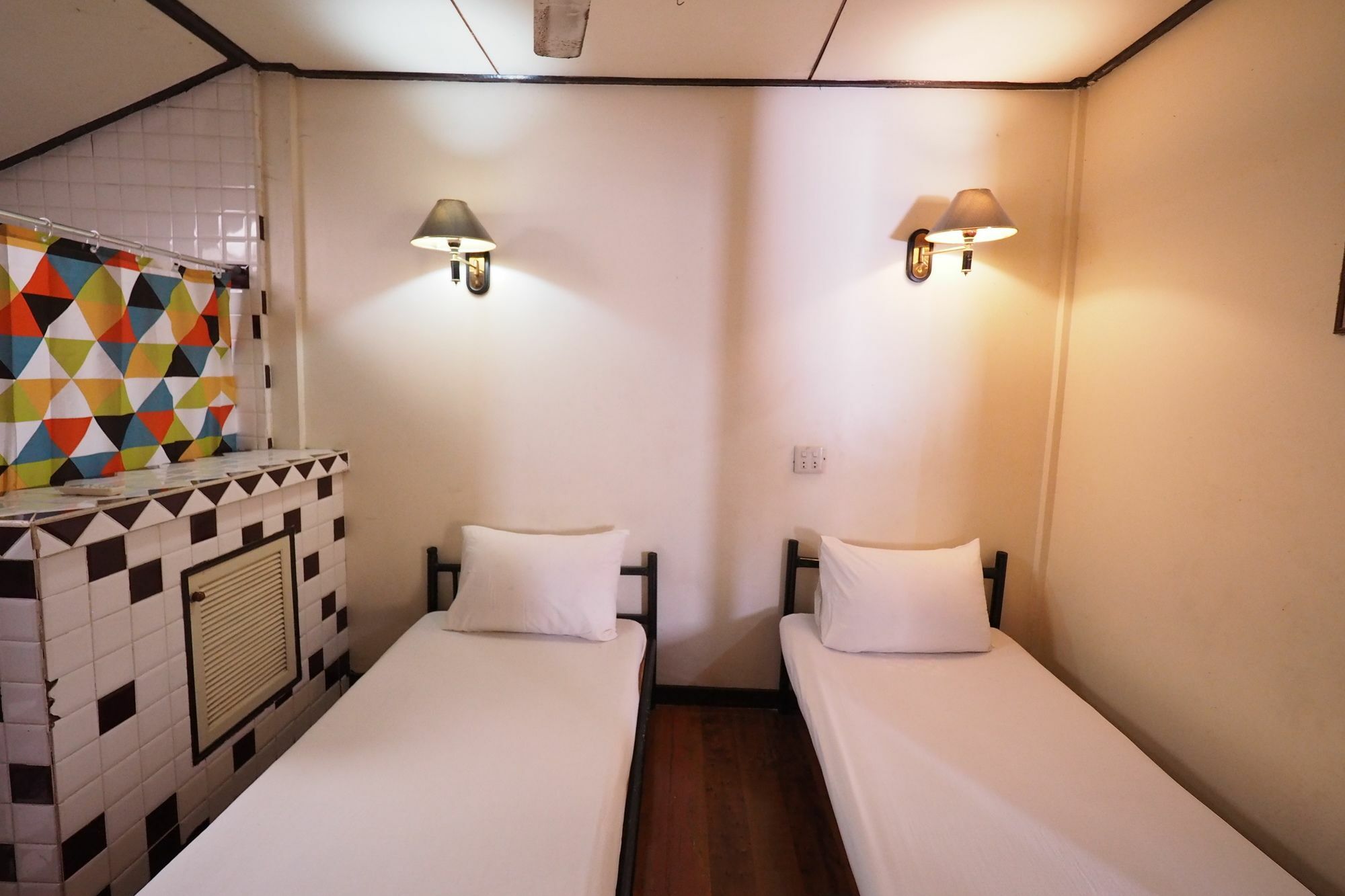 Brickhouse Ayutthaya Guesthouse Est 1986 Luaran gambar