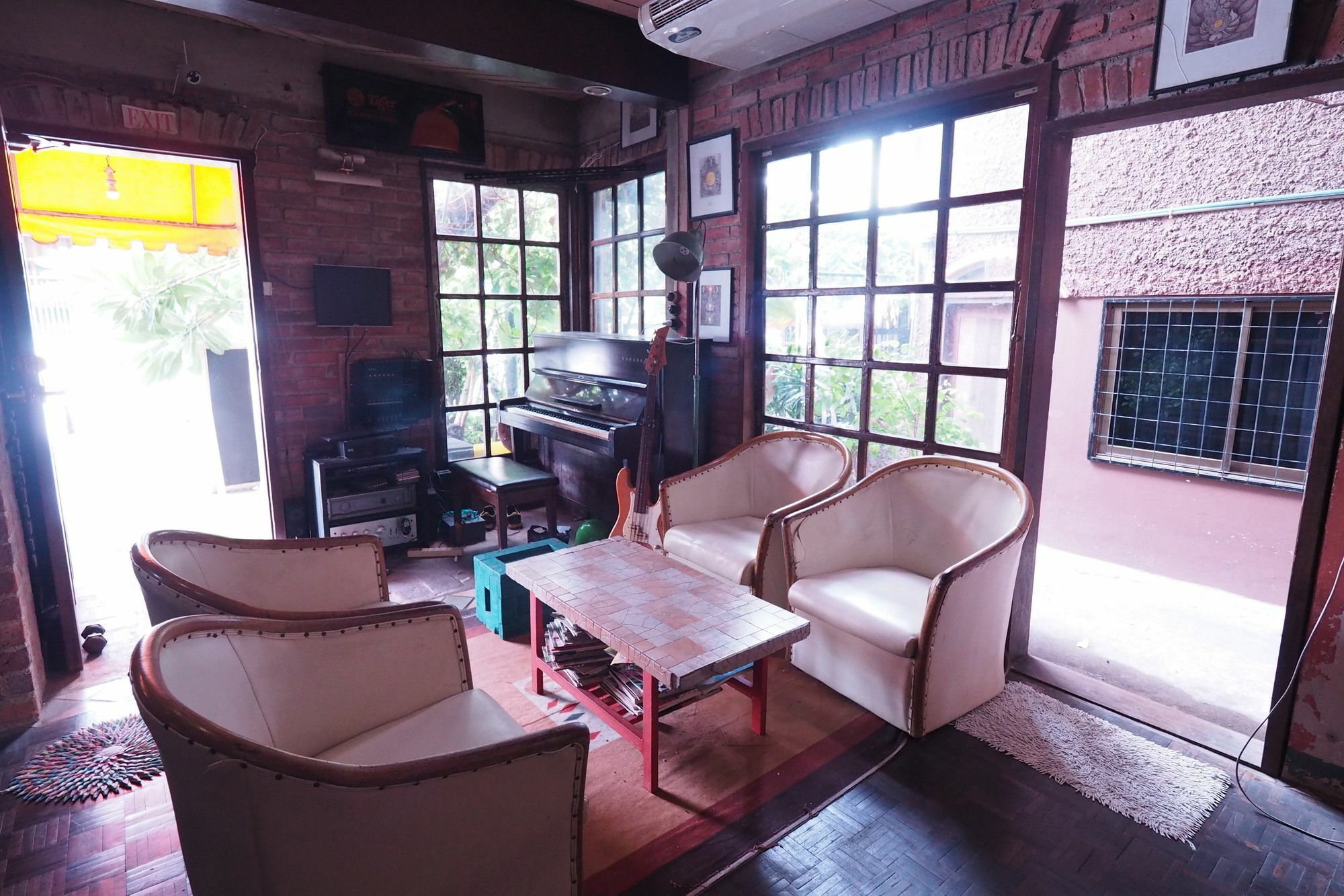 Brickhouse Ayutthaya Guesthouse Est 1986 Luaran gambar
