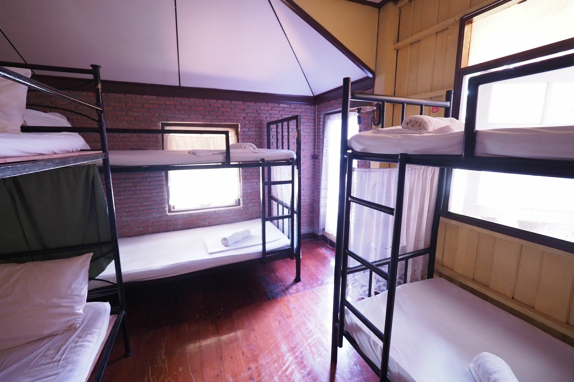 Brickhouse Ayutthaya Guesthouse Est 1986 Luaran gambar